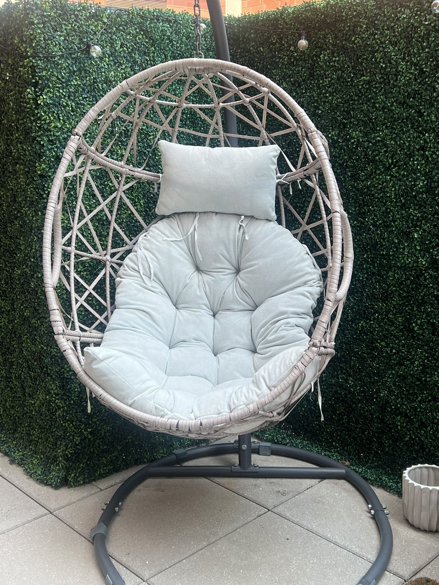 Egg Swing Hanging Chairs With Stands