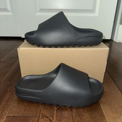 *NEW!* Adidas Yeezy Slide  Onyx | Size 9M