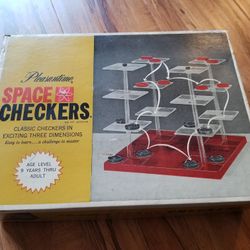 Space Checkers 3D Board Game 
