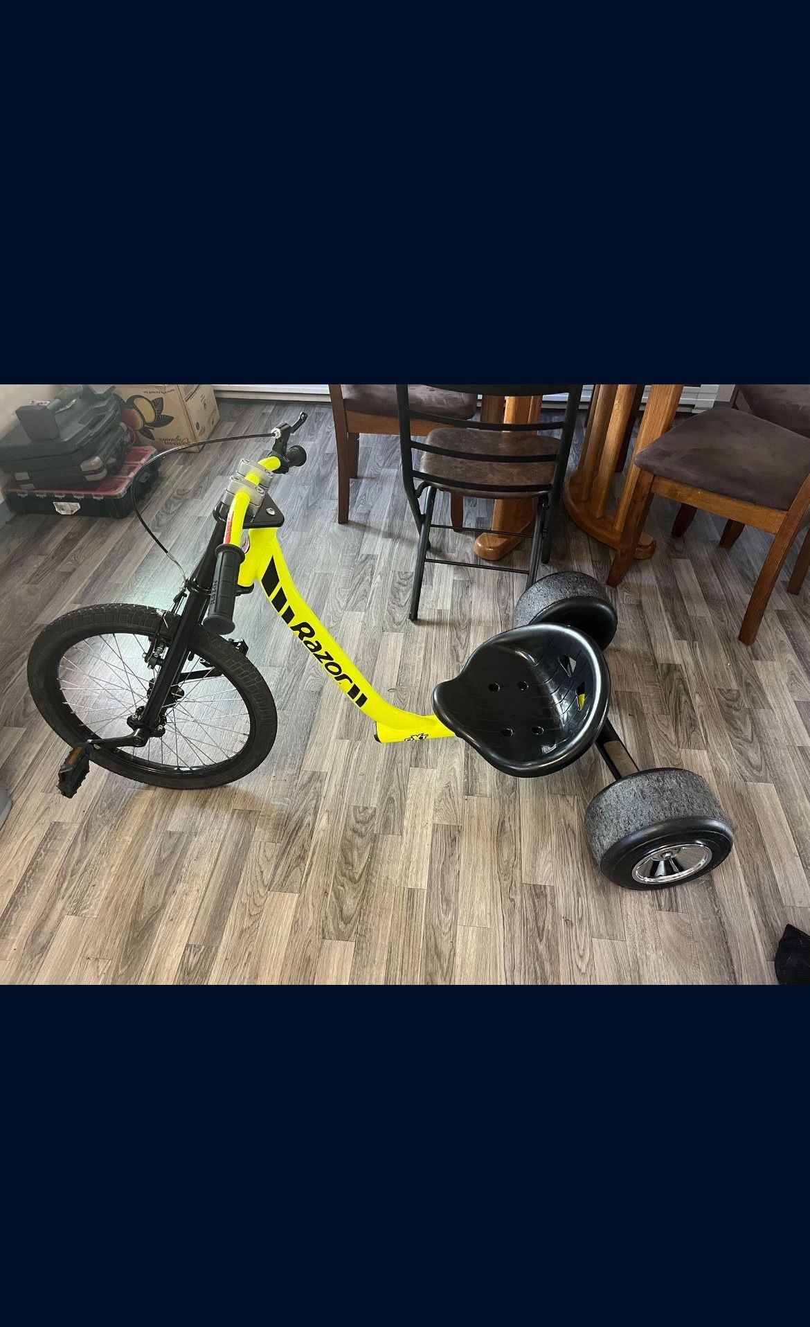 Razor trike