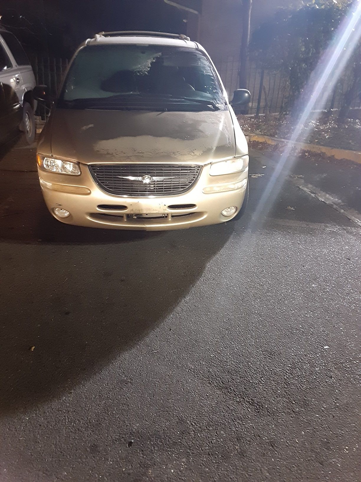 2000 Chrysler Caravan