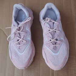 Adidas Women's Osweego Sneakers Shoes Size 10