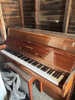 Schafer & Sons Upright Piano