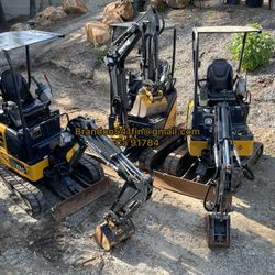 John Deere 17g Mini Excavators LOW HOURS  Thumbnail