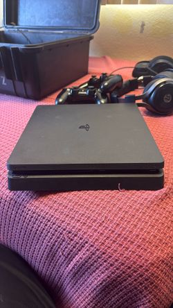 PS4 Slim