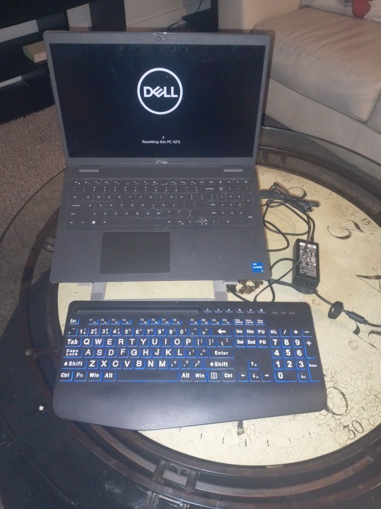 Dell Latitude 3520