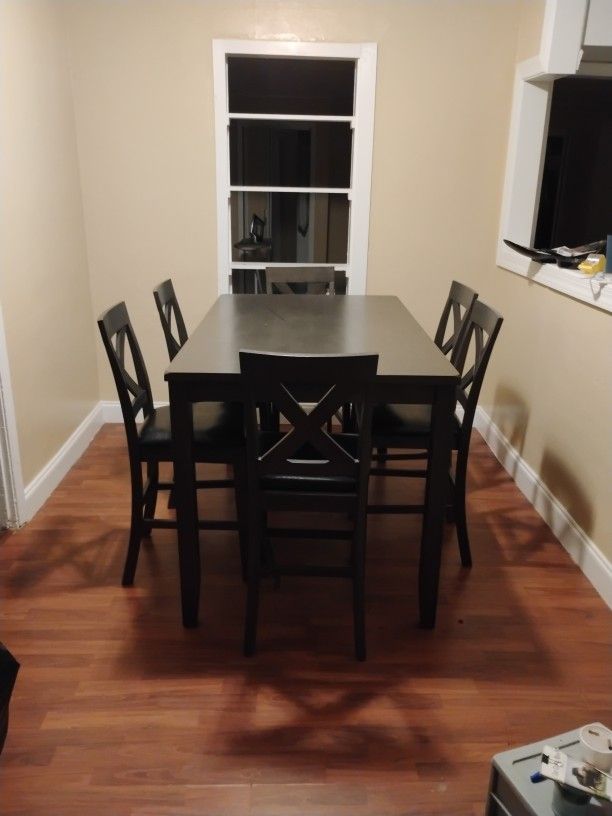6 Seat Used Dining Room Table MUST GO TODAY!