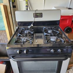 Frigidaire Stove