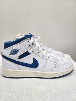 New J's 1 MID SE 7W/5.5Y 