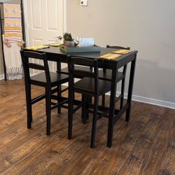 4-seater dining table for sale