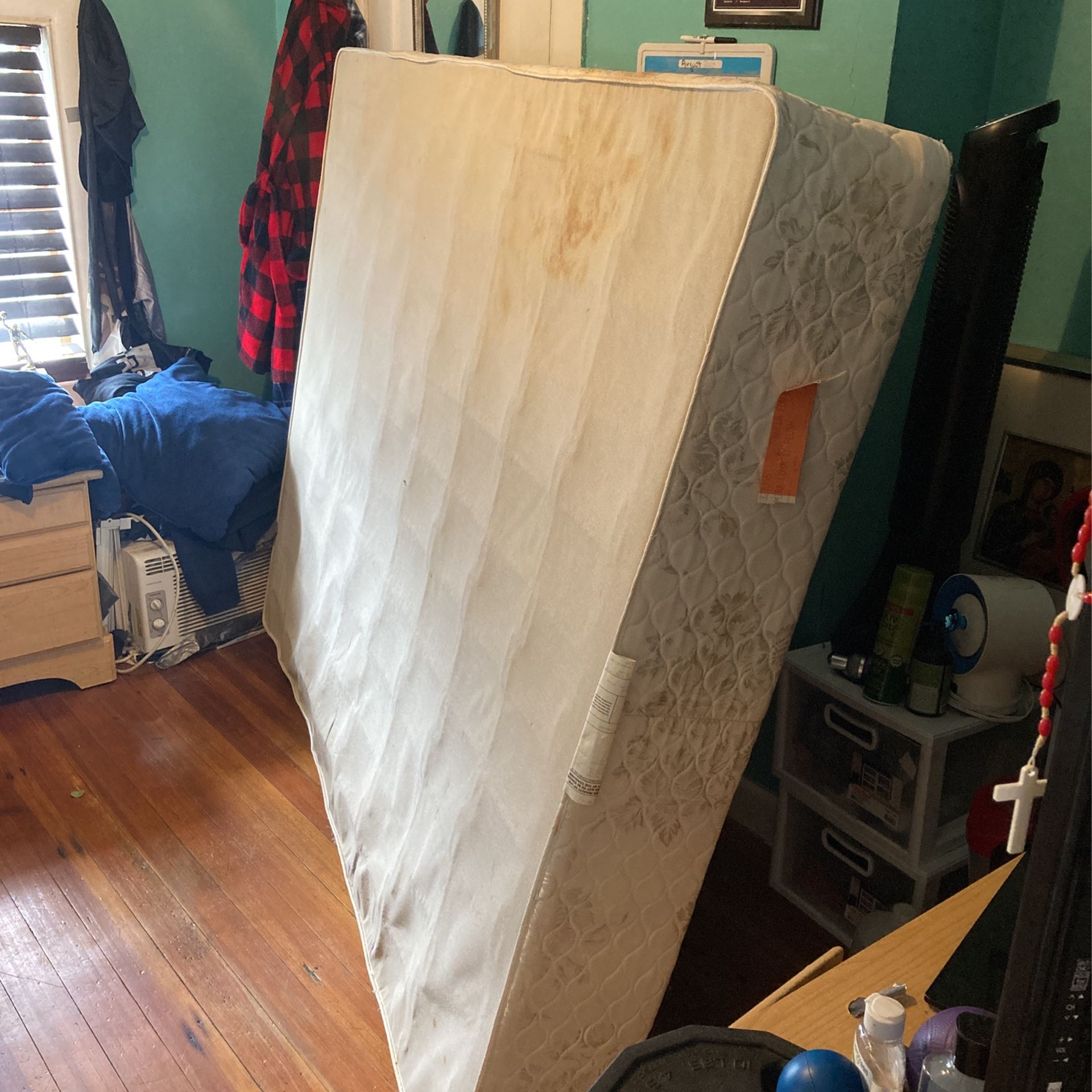 FREE box Spring Pickup Asap