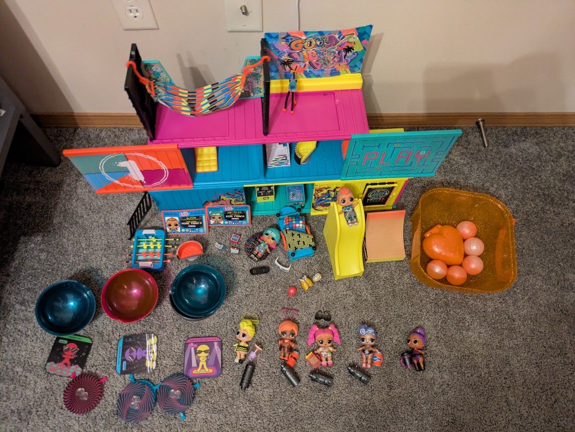 Lol Surprise Mansion House And Other LOL Dolls And Accessories
