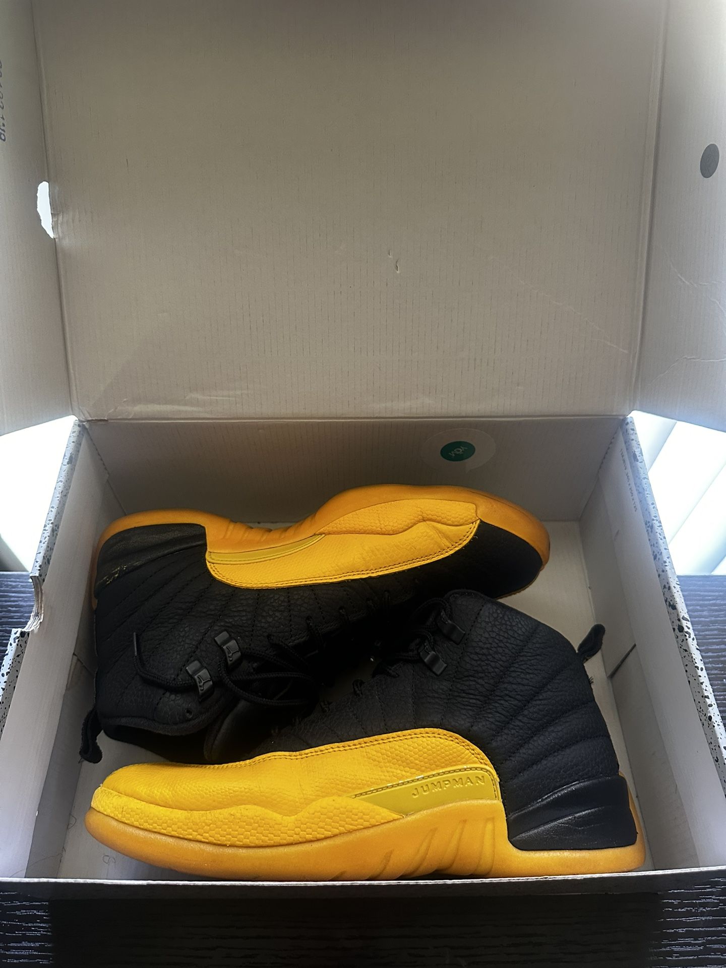 Jordan 12 University gold