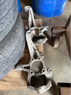 Stock Chevy Colorado spindle