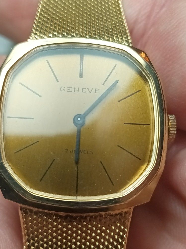 Vintage Geneve 17 Jewel Watch Swiss Made