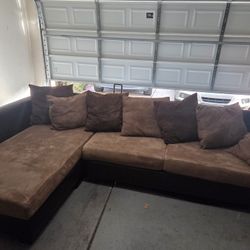 Sectional Couch With Chaise & Ottoman 