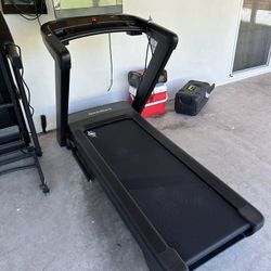 Commercial 1250 Nordictrack Treadmill New 