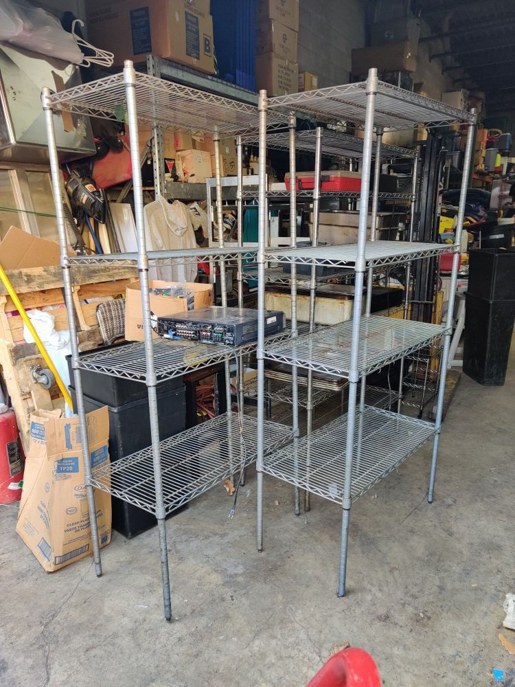 METRO RACKS/WIRE RACKS