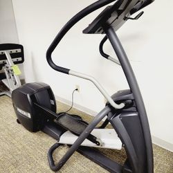 COMMERCIAL PRECOR EFX 5.23 ELLIPTICAL TRAINER 