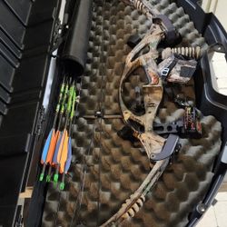 Hoyt Compound Bow