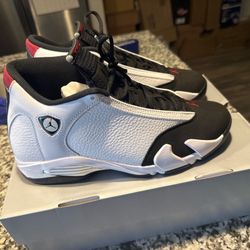 Jordan 14 black toe (2024)