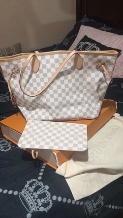 Selling Louis Vuitton Neverfull bags in Monogram Brown and Damier Azur. Both come with matching zip pouches and original Louis Vuitton packaging/acces