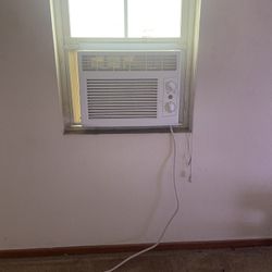 Window Air Conditioners