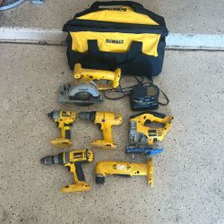 6 DeWalt Tools With Carry Bag