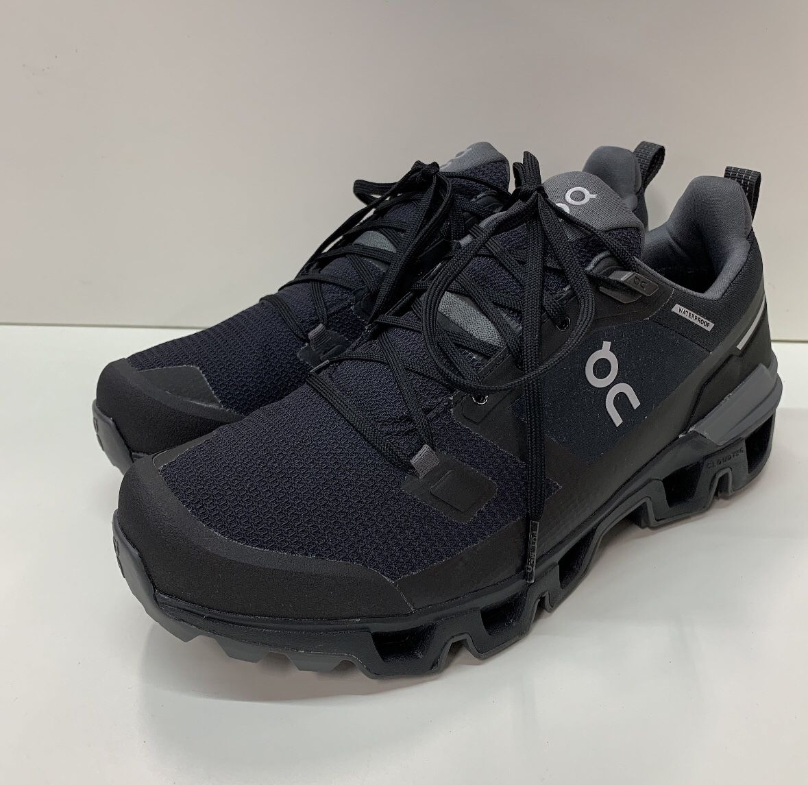 On Running Cloudwander Waterproof Black Eclipse