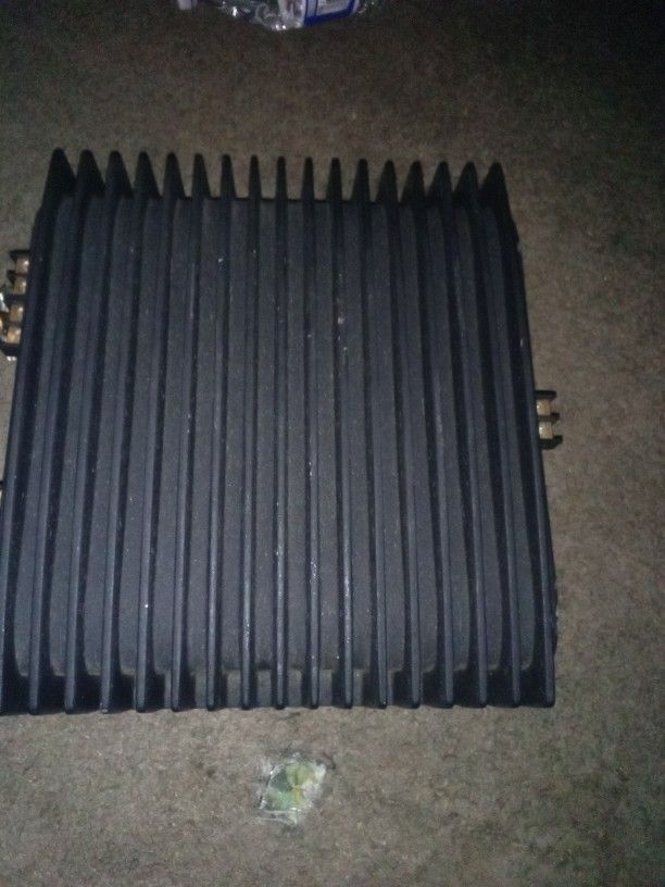2 Amplifier Rockford Fosgate Punch Is Sold. And Kenwood Amplifier 240x4 And 320 4,3,2 Channel