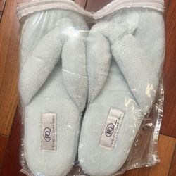 New never used Private Quarters Baby Blue Thong Slippers One Size still in packaging.