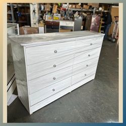 8 Drawer Dresser 