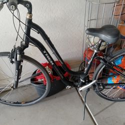 Trek Hybrid Bike 