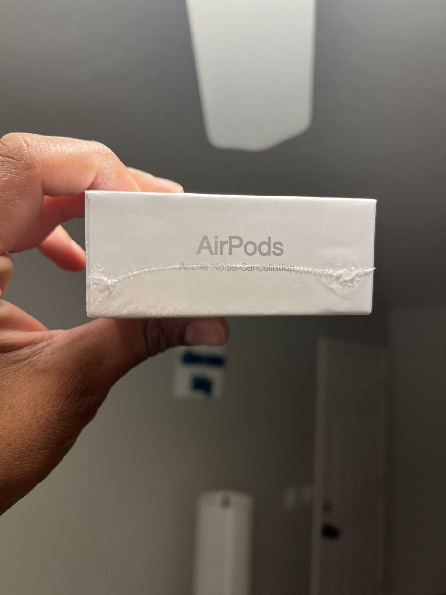 AirPods