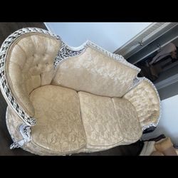 Clean Victorian Style Sofa
