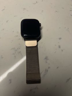 Apple Watch with Milanese Loop Band