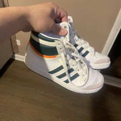 Boys Adidas Tennis Shoes 