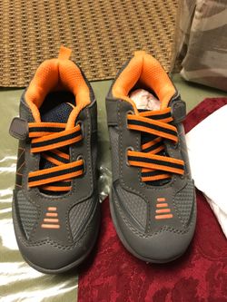 Carter snickers size 9