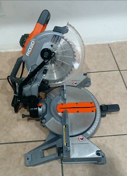 Sierra Ingleteadora Ryobi 10 in Sliding TSS103