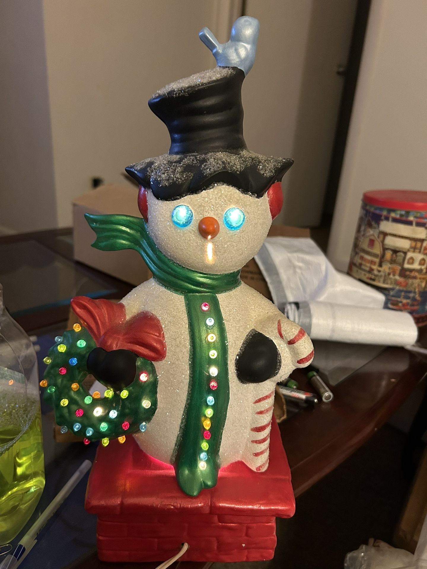 VINTAGE CHRISTMAS DECOR LOT (70s-90s): LIGHT-UP SNOWMAN + SANTA HEAD IN BOX! Roughly 7.9 inches