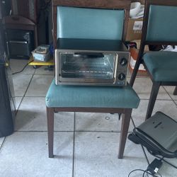 Small Toasted Oven Many Useds 