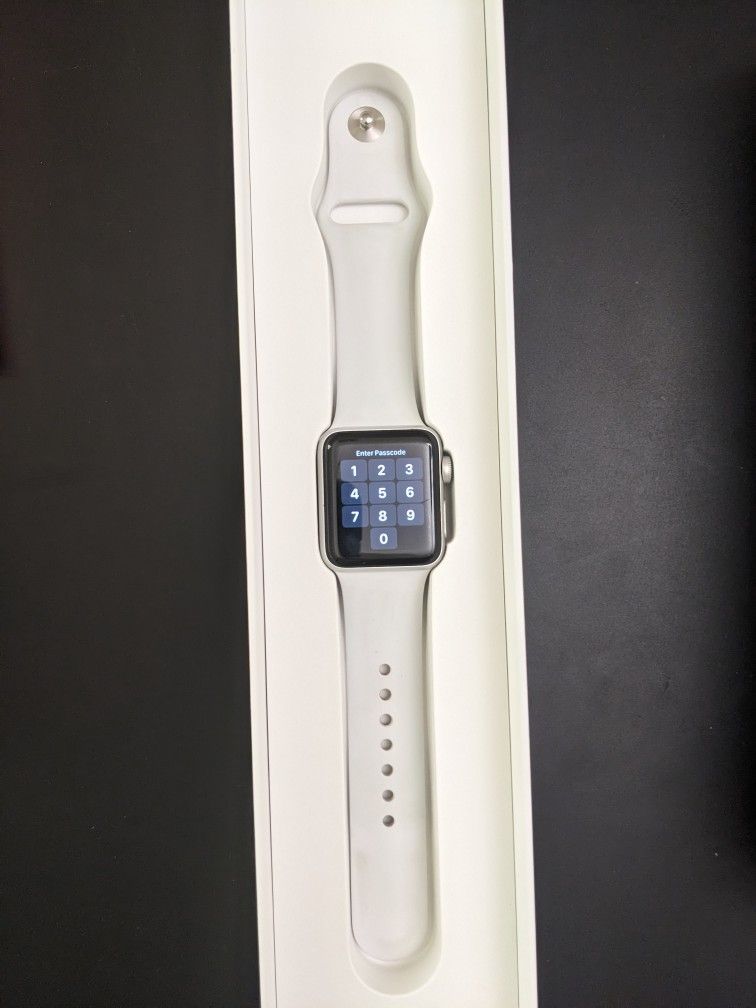 Series Apple Watch White Sport Band 38mm GPS MTEY2LL/A Original box