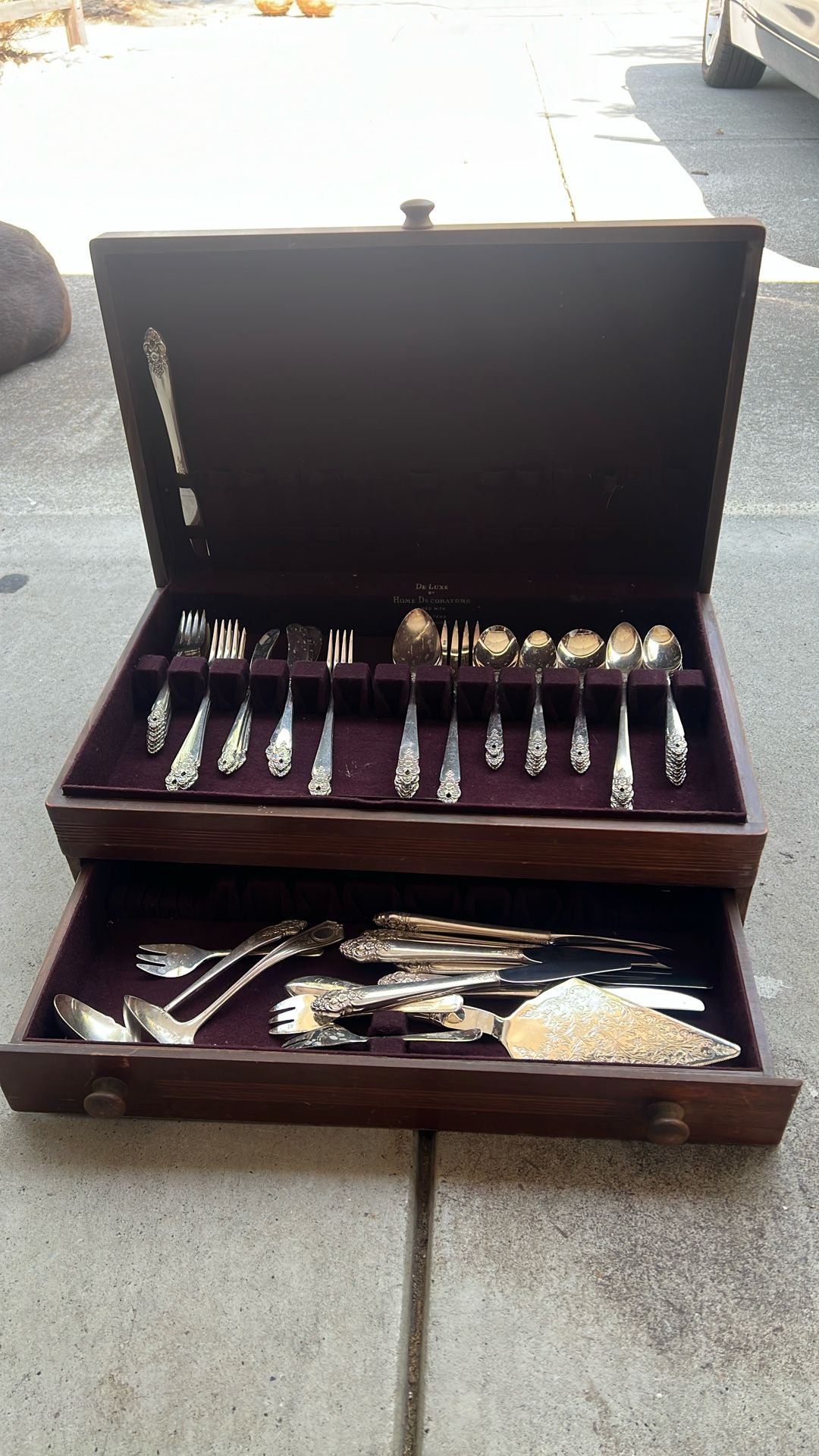 Silverwear Set. Case Included