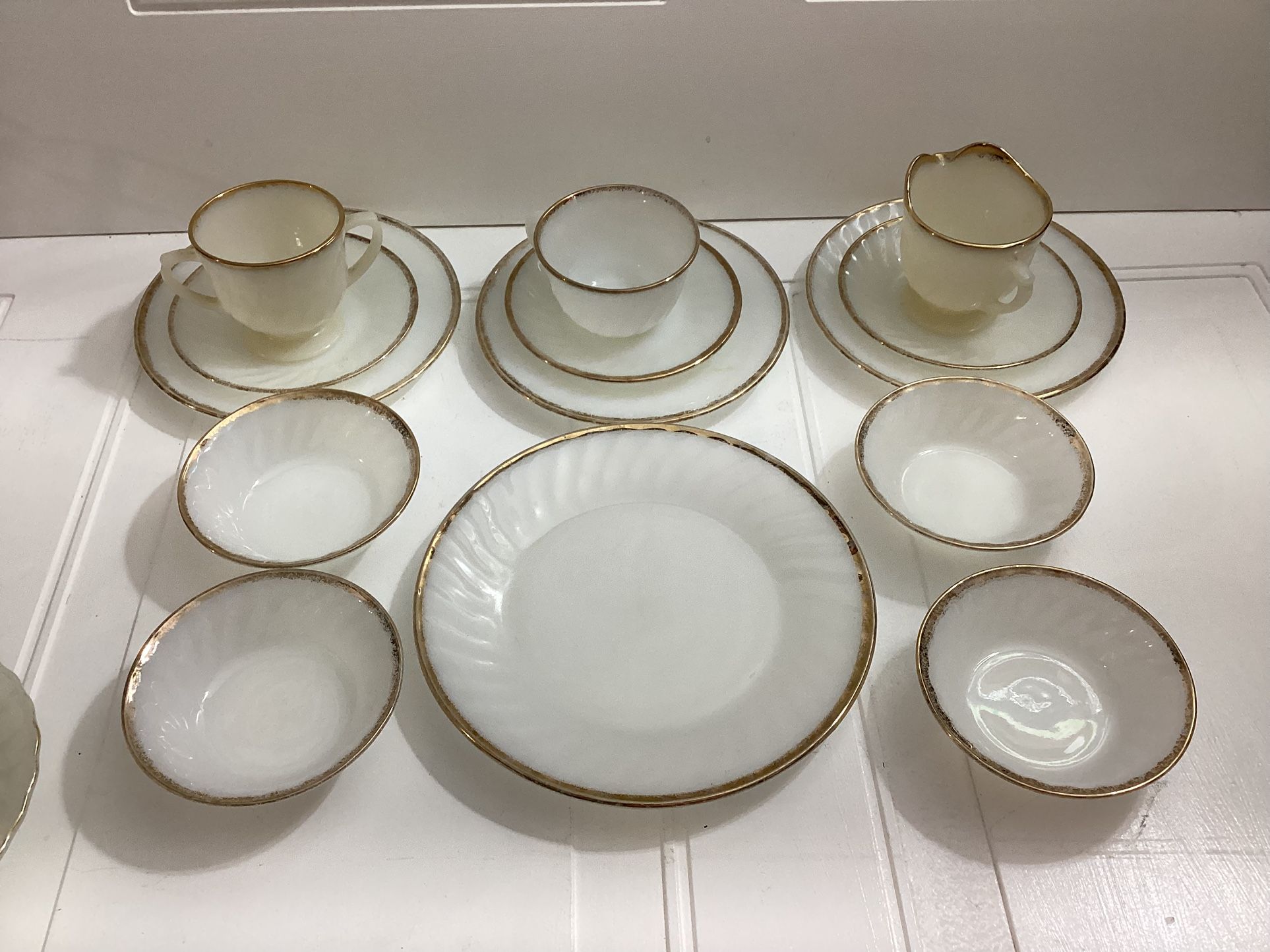 14 Pieces Fire King Ware Gold Rim breakfast/dinner Set