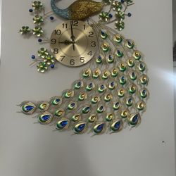Peacock Wall lock