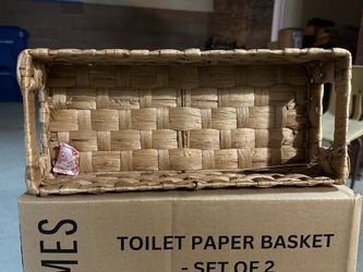 Toilet paper holder