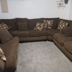 Couches  4 Peice Sectional Chaise Style 