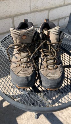 Men’s Merrell Moab hiking boots Size 10
