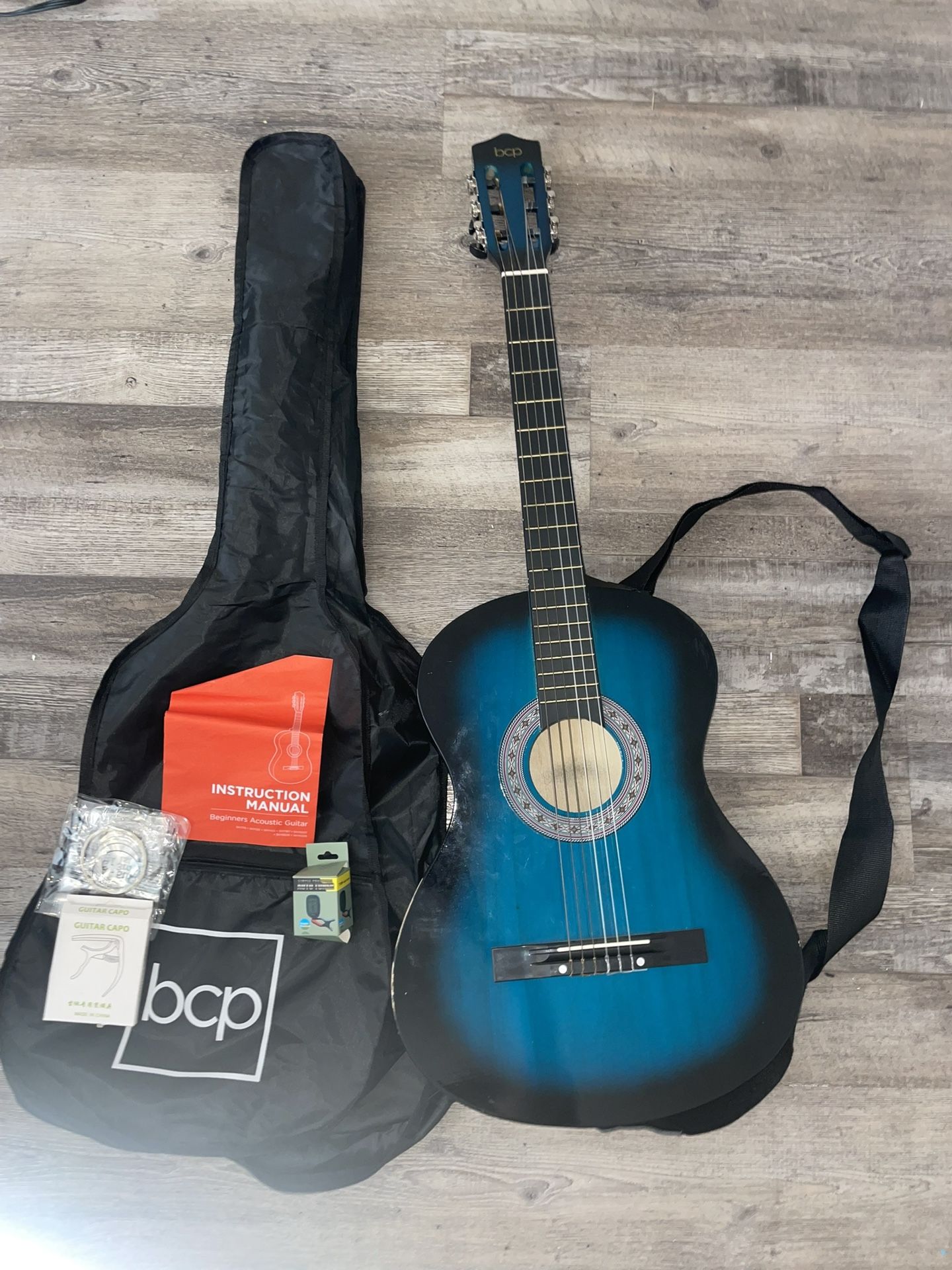 Acoustic Guitar (Blue)