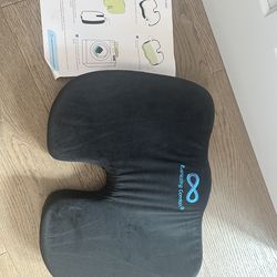 Seat cushion for office chairs or cars